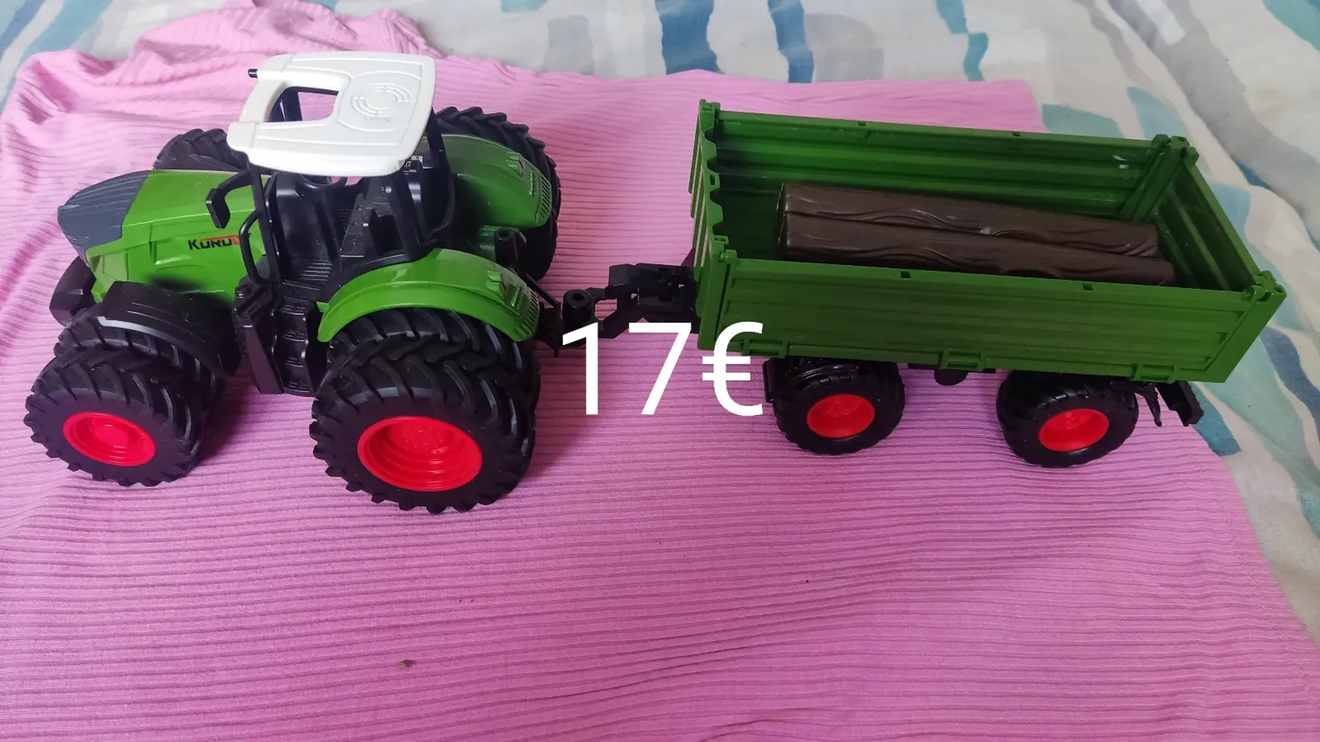 Šunų žaislas su užsukamu skanėstų dozatoriumi, 1 nuotrauka iš 1