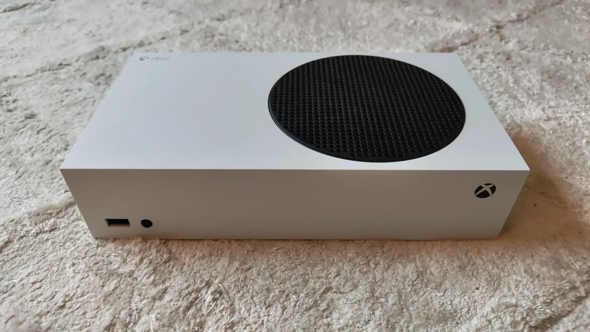 „Xbox Series S“ + 1 originalus valdiklis, 1 nuotrauka iš 5