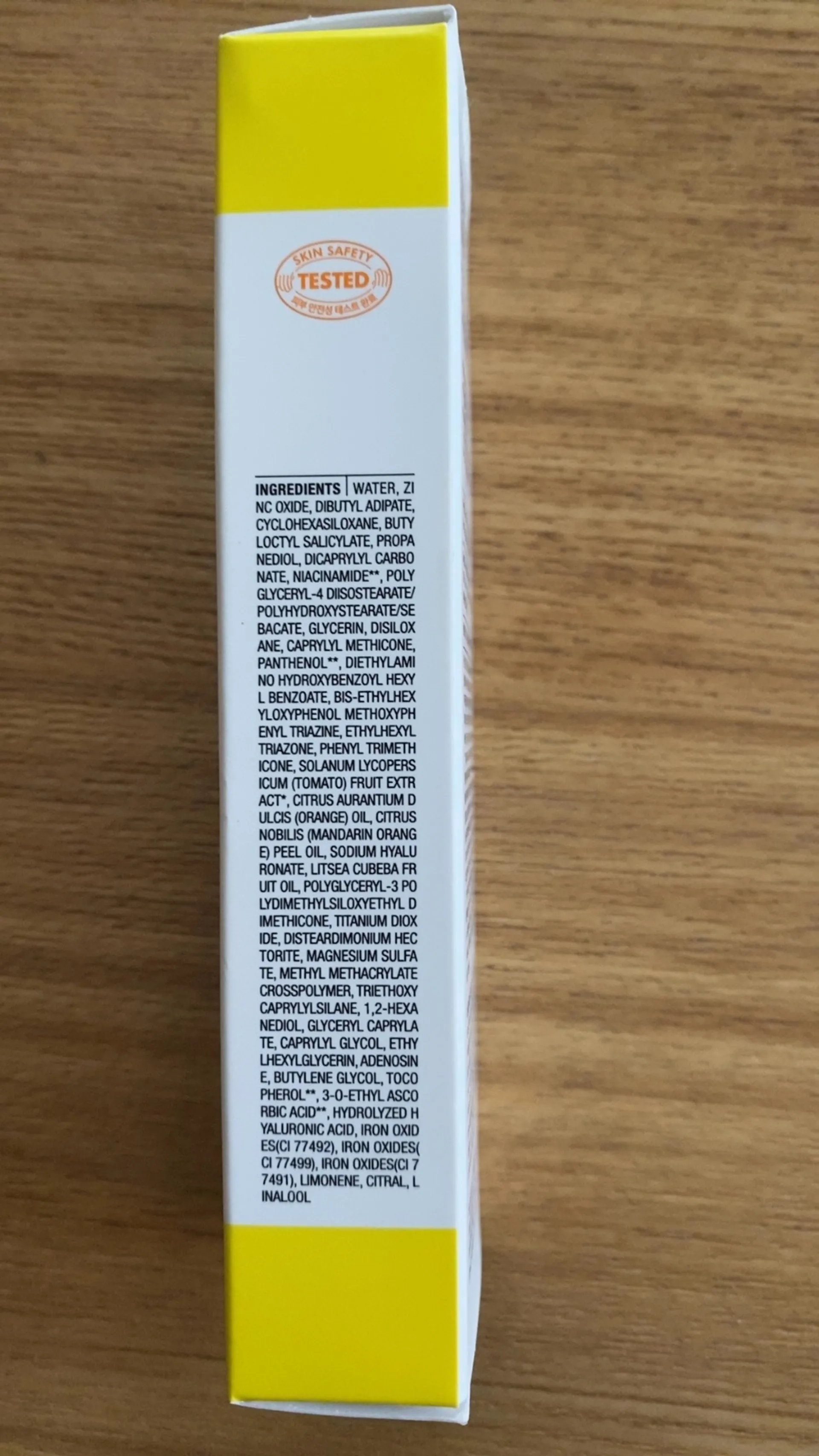 Tai „Skin Power 10 Formula VC Tone Up Sun Cream Brighten Me Up SPF 50+ PA++++“, 2 nuotrauka iš 6