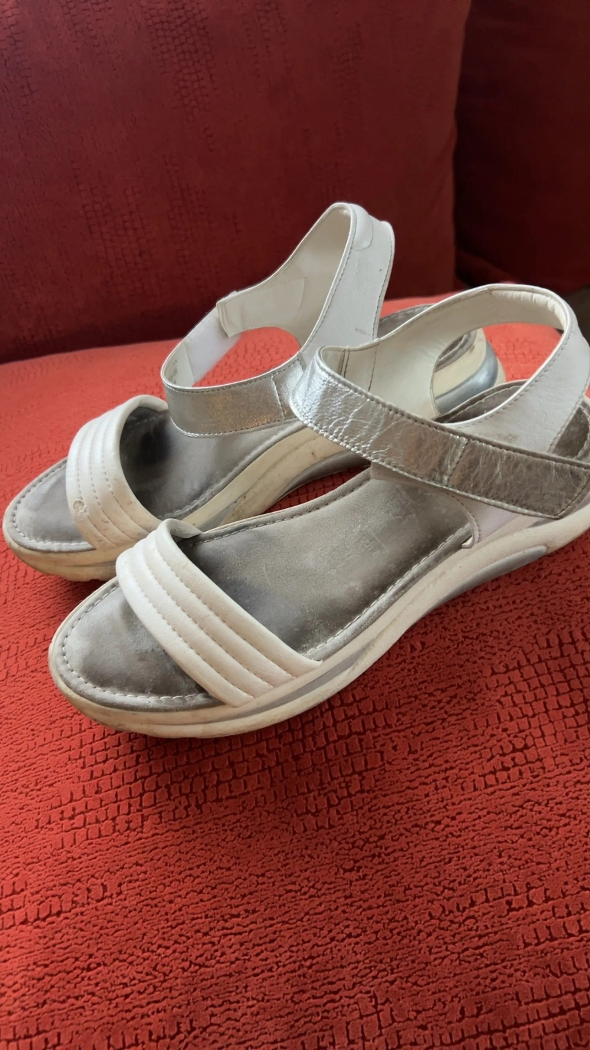 Белые кожаные сандалии, размер 40, фото 2 из 3